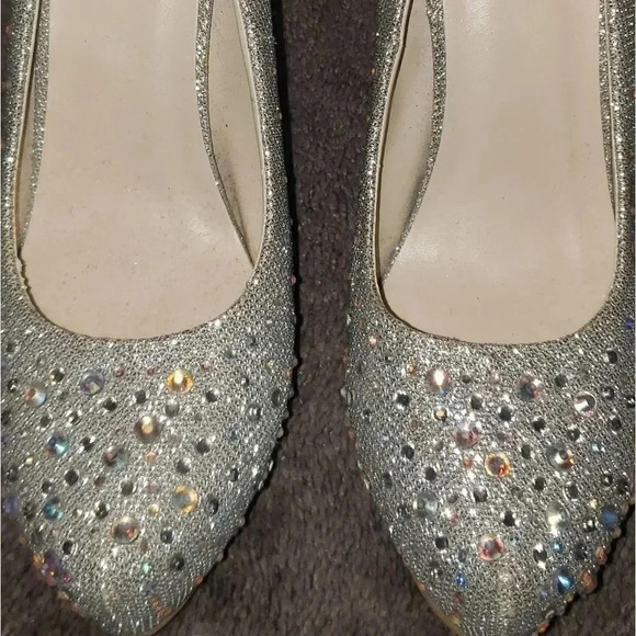 SPARKLY‎ BEADED/RHINESTON  Ladies heels - Picture 1 of 3